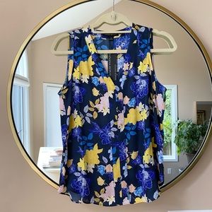 NWT BANANA REPUBLIC FLORAL BLOUSE
